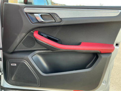 2017 Porsche Macan GTS