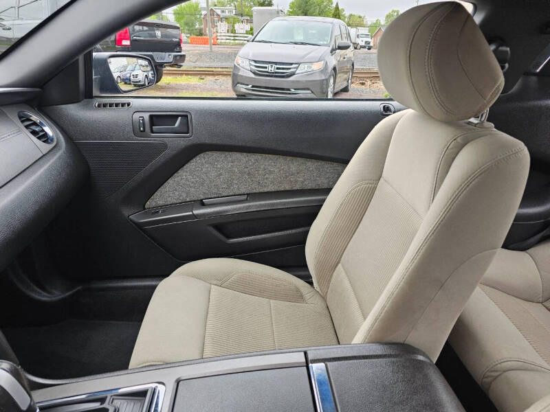 2013 Ford Mustang V6