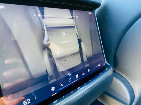 2023 Tesla Model X Standard Range