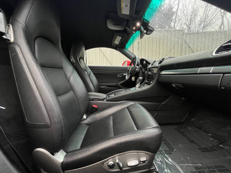 2023 Porsche 718 Boxster