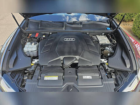 2019 Audi Q8 quattro Premium Plus 55 TFSI