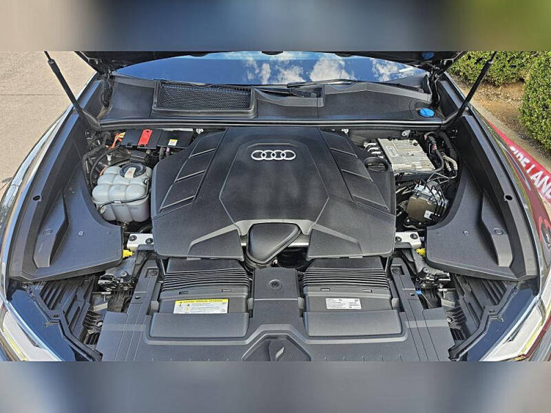 2019 Audi Q8 quattro Premium Plus 55 TFSI