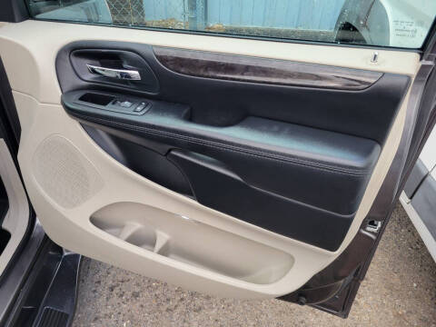 2016 Dodge WHEELCHAIR VAN