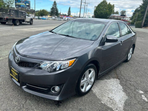 2014 Toyota Camry for sale at Bright Star Motors in Tacoma WA