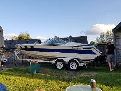 1993 Freedom CUDDY CABIN