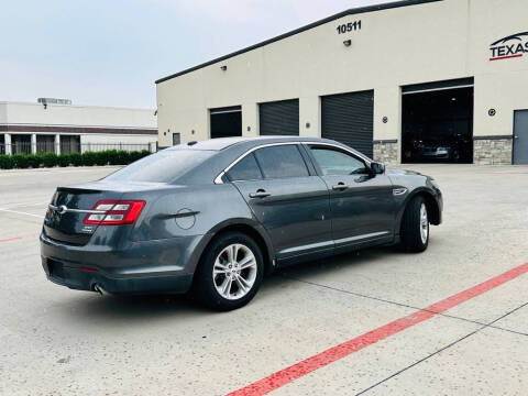2015 Ford Taurus SEL