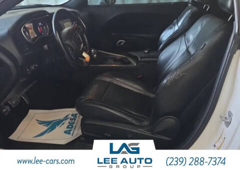 2015 Dodge Challenger SXT Plus