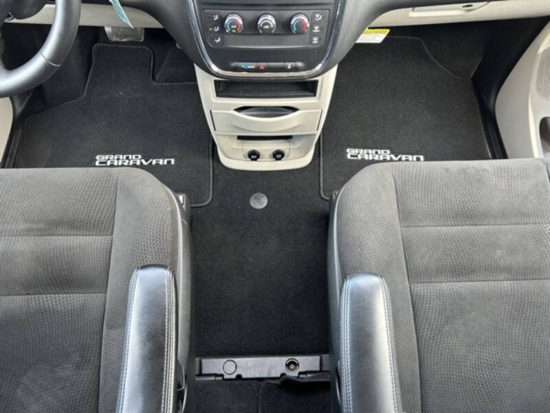 2015 Dodge Grand Caravan American Value Package
