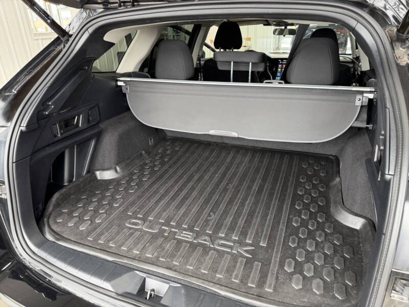 2023 Subaru Outback Premium