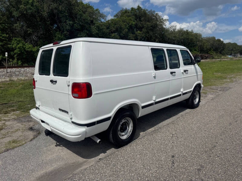 2001 Dodge Ram Van 1500