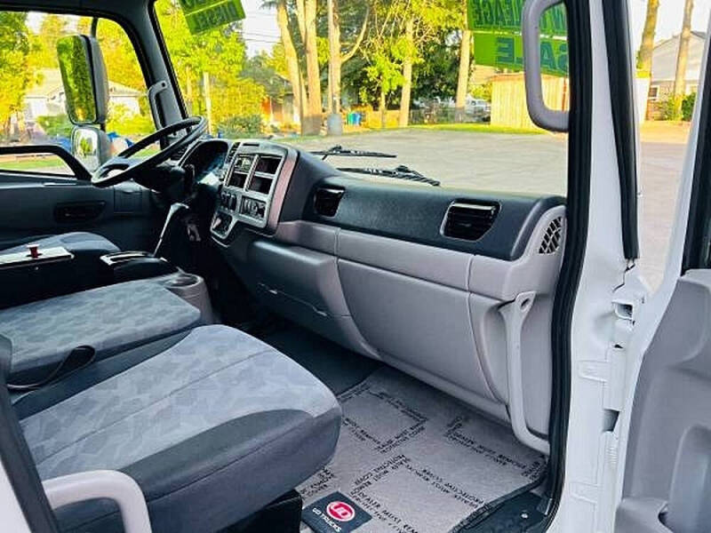 2011 UD Trucks UD2000