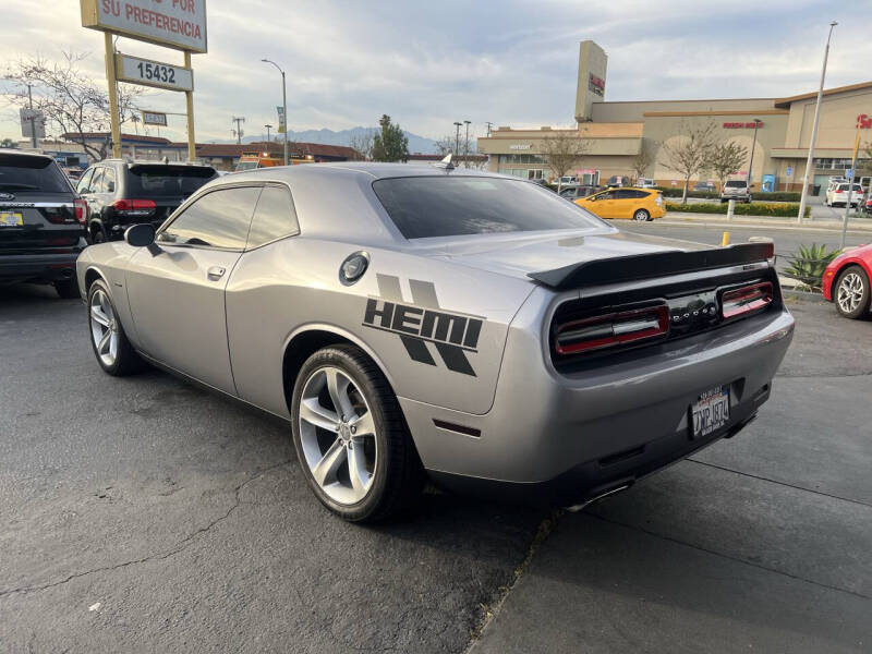 2016 Dodge Challenger R/T Plus