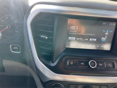 2017 GMC Acadia SLE-2