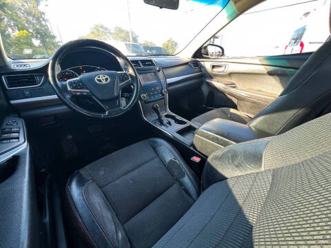 2016 Toyota Camry SE