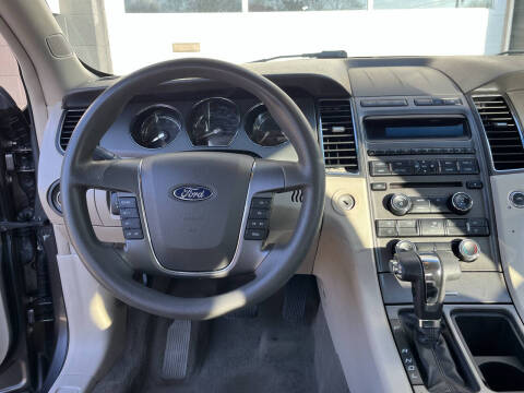 2011 Ford Taurus SE