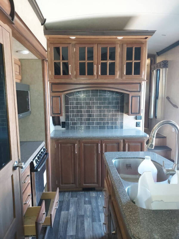 2017 Keystone RV Montana Mo3791rd17