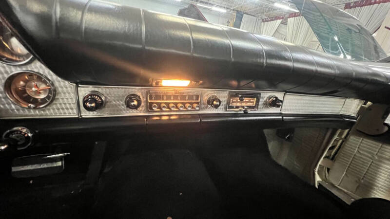 1957 Ford Thunderbird