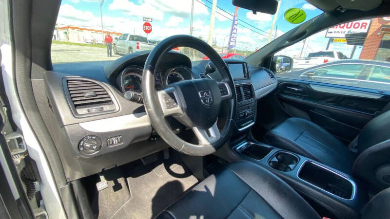 2016 Dodge Grand Caravan R/T