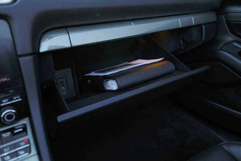 2021 Porsche 718 Boxster