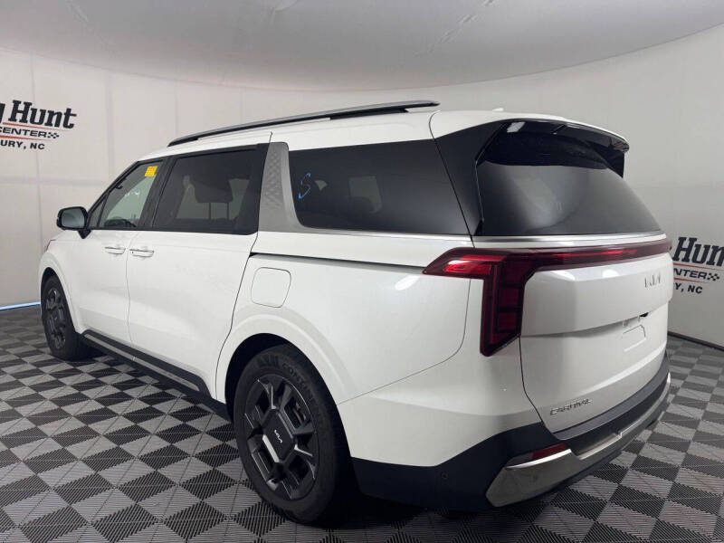 2026 Kia Carnival SX
