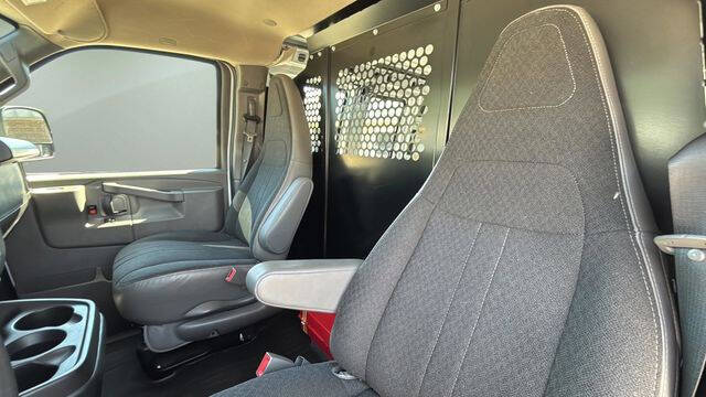 2024 GMC Savana 2500