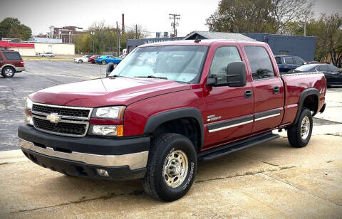 2006 Chevrolet Silverado 2500HD for sale at PERL AUTO CENTER in Coffeyville KS