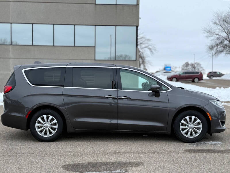 2019 Chrysler Pacifica Touring Plus