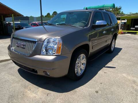 2011 GMC Yukon for sale at RODRIGUEZ MOTORS CO. in Houston TX