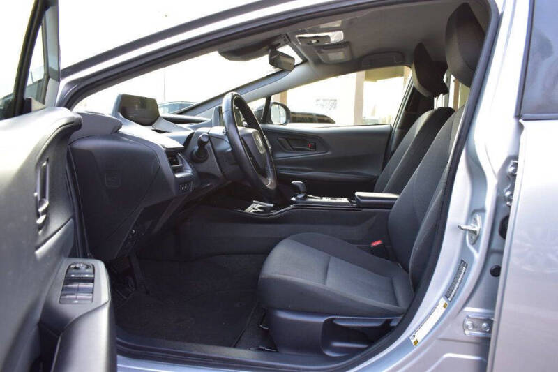 2023 Toyota Prius LE