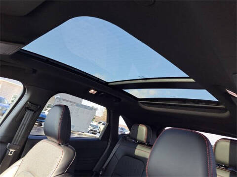 2026 Ford Escape Hybrid ST-Line Select