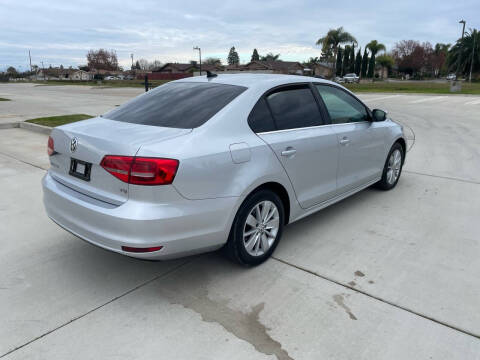 2015 Volkswagen Jetta for sale at PERRYDEAN AERO AUTO SALES in Sanger CA