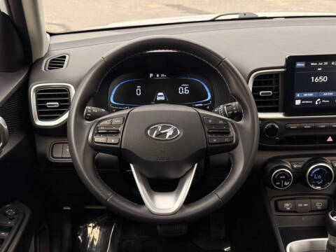 2024 Hyundai Venue SEL