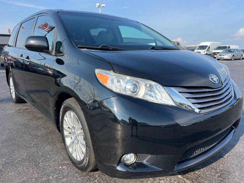 2015 Toyota Sienna