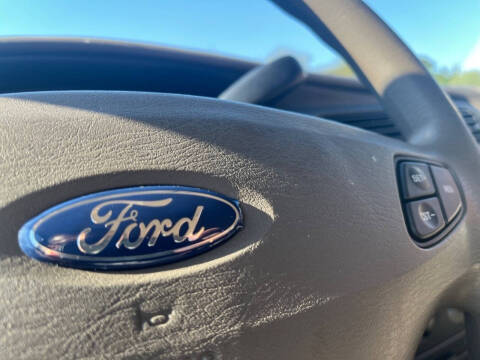 2001 Ford Taurus SES