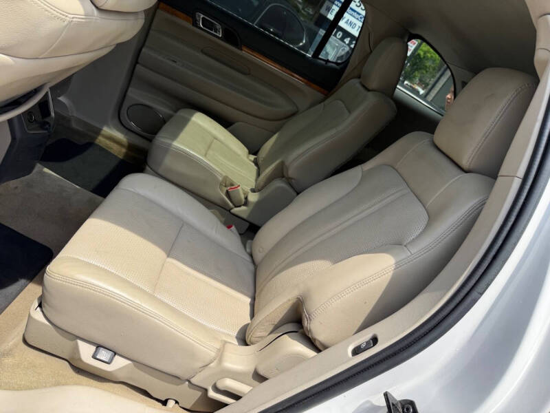 2011 Lincoln MKT EcoBoost