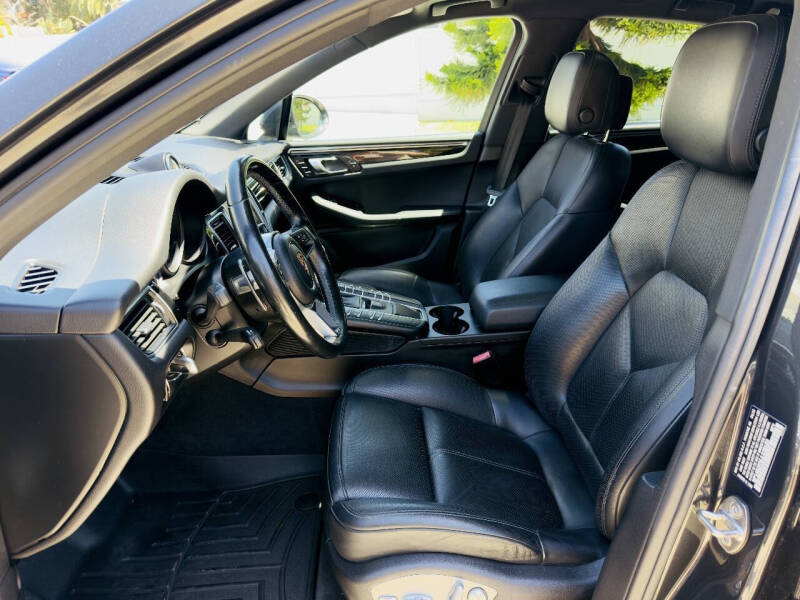 2018 Porsche Macan S