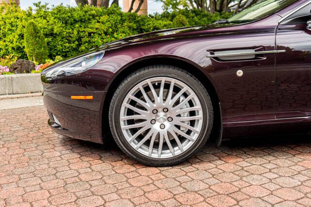 2011 Aston Martin DB9 4