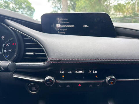 2023 Mazda Mazda3 Hatchback 2.5 S Carbon Edition