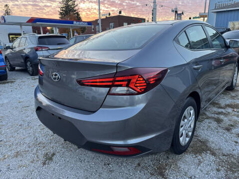 2020 Hyundai Elantra SE