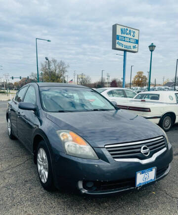 2009 Nissan Altima for sale at NICAS AUTO SALES INC in Loves Park IL