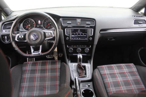 2016 Volkswagen Golf GTI S