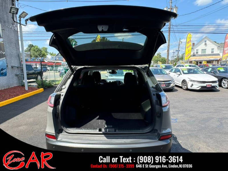 2023 Jeep Cherokee Altitude Lux