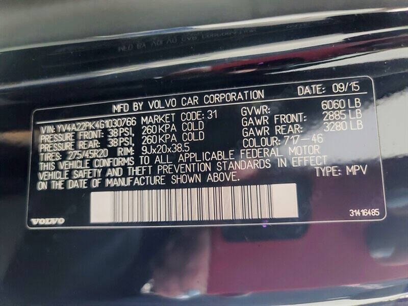 2016 Volvo XC90 T6 Momentum