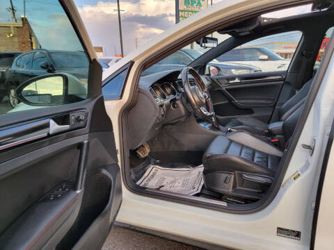 2017 Volkswagen Golf GTI SE