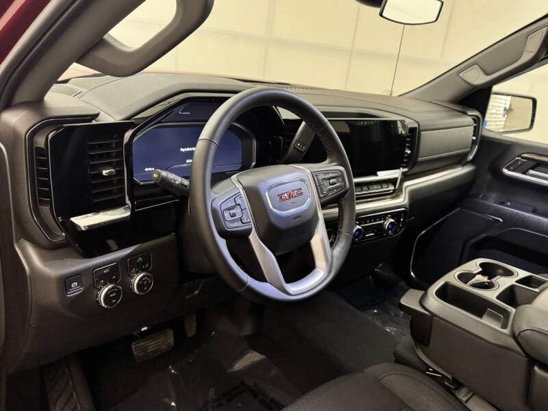 2024 GMC Sierra 1500 Elevation Standard