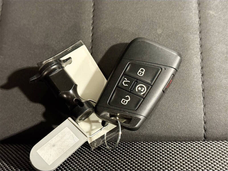 2022 Volkswagen Taos SE 4Motion