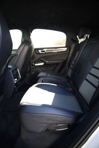 2020 Porsche Cayenne Turbo Coupe