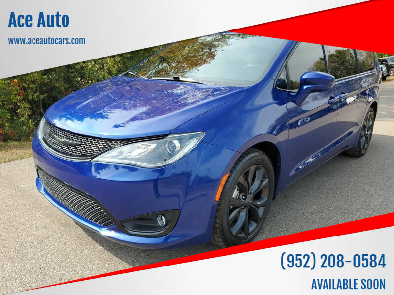 2020 Chrysler Pacifica for sale in Shakopee, MN