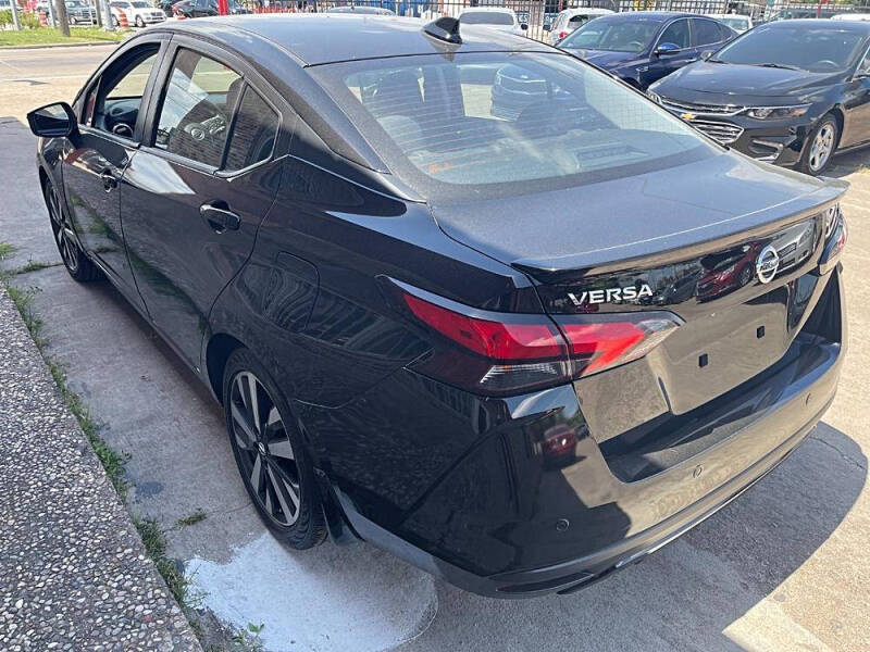 2020 Nissan Versa SR