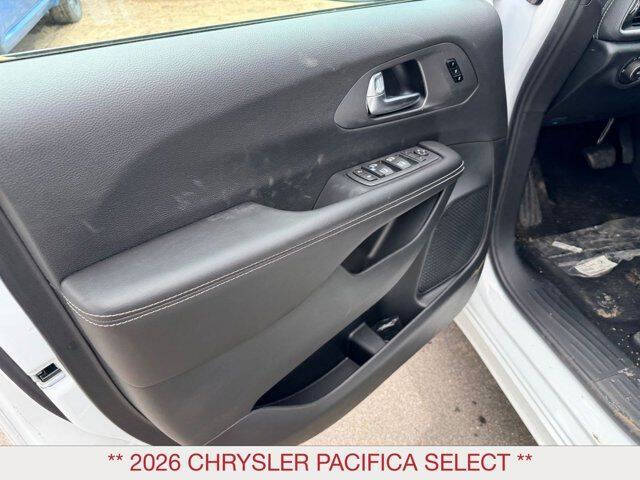 2026 Chrysler Pacifica Select